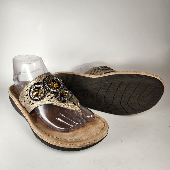 Clarks Shoes - CLARKS Artisan Womens Sandal 10 Beige Leather Beaded Metallic Wedge Slip On Shoe